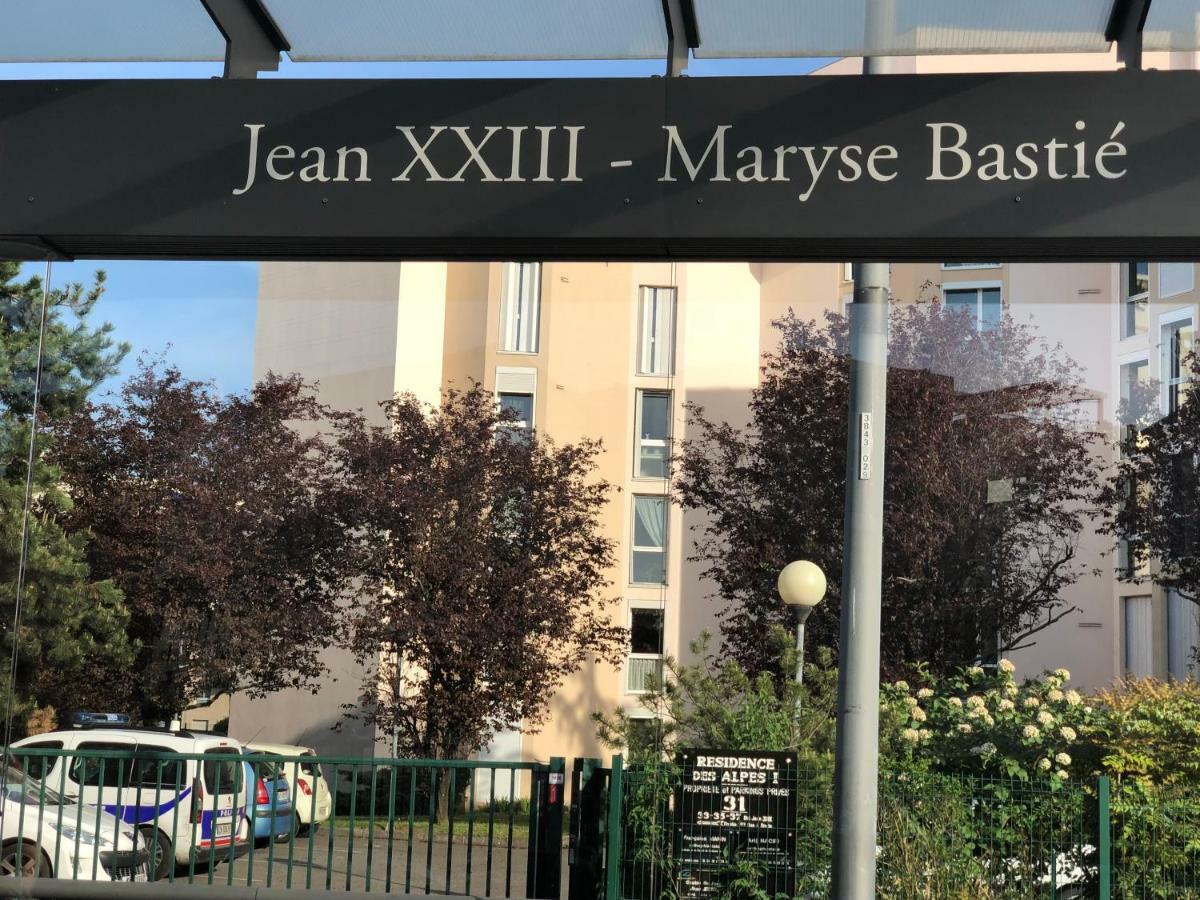 Apartmán Woezon Na Mi Lyon Exteriér fotografie